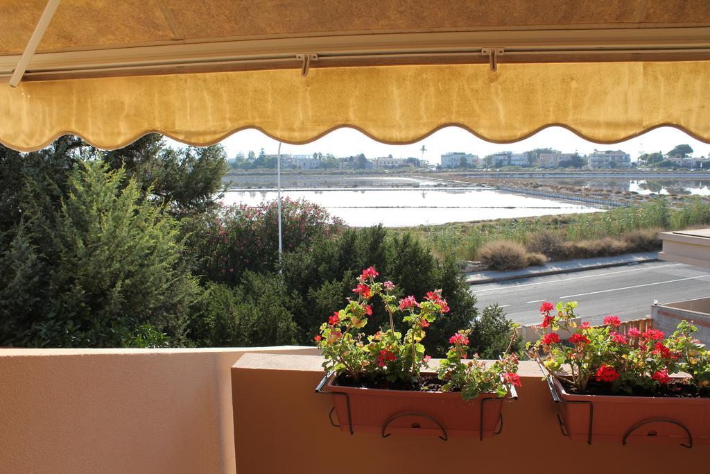 Bed and Breakfast La Tuia E Il Tasso Cagliari Exterior foto
