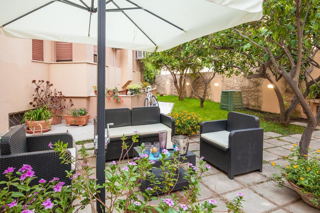 Bed and Breakfast La Tuia E Il Tasso Cagliari Exterior foto