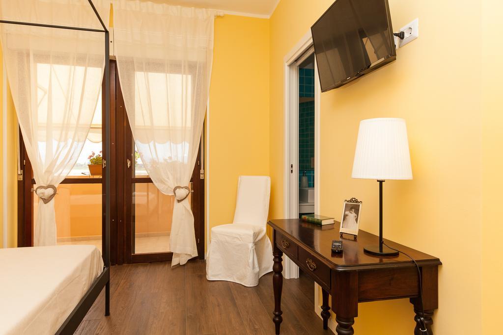 Bed and Breakfast La Tuia E Il Tasso Cagliari Zimmer foto