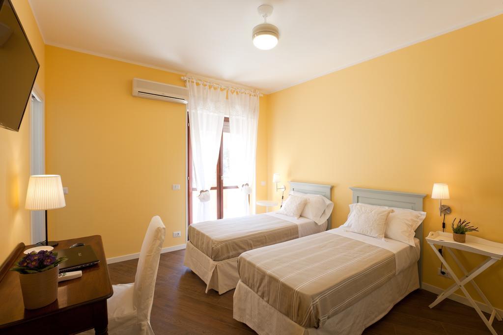 Bed and Breakfast La Tuia E Il Tasso Cagliari Zimmer foto