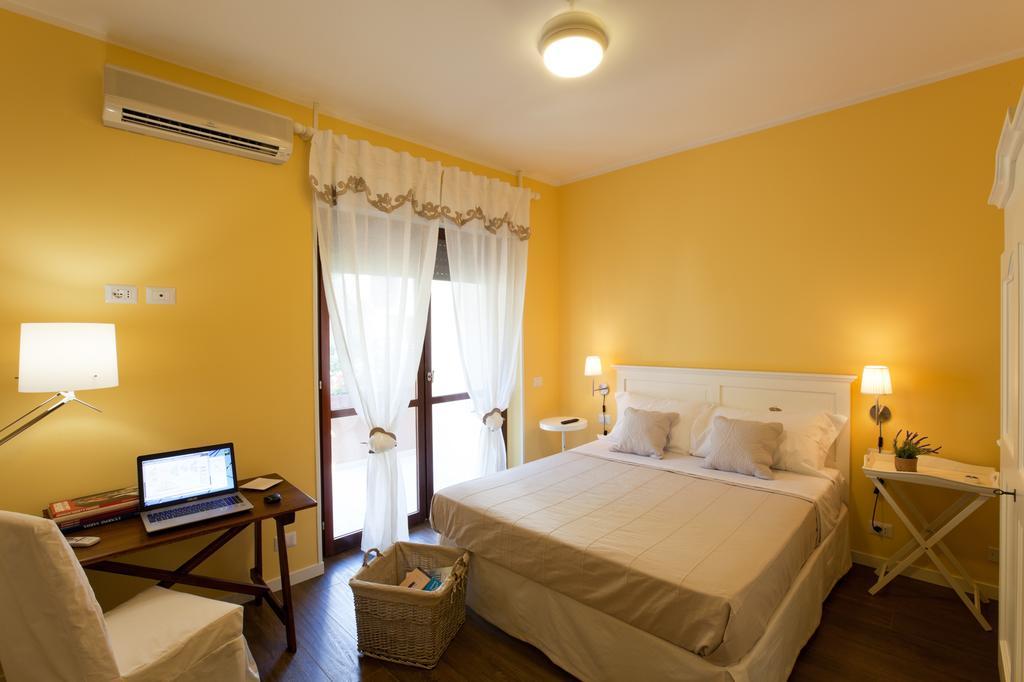 Bed and Breakfast La Tuia E Il Tasso Cagliari Zimmer foto