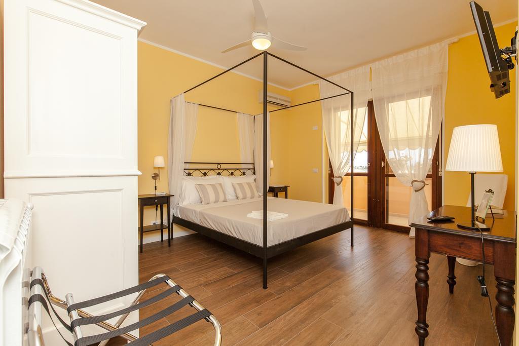 Bed and Breakfast La Tuia E Il Tasso Cagliari Exterior foto